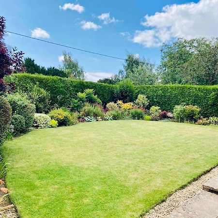 Cotswolds Luxury House In Central Bourton Large Sleeps 2-11. Pet Friendly. Esterno foto